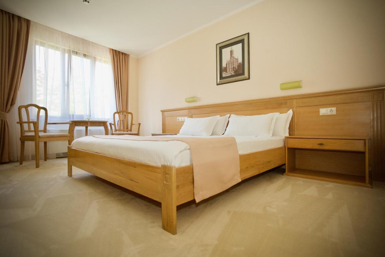 רוסה Family Hotel Anna מראה חיצוני תמונה